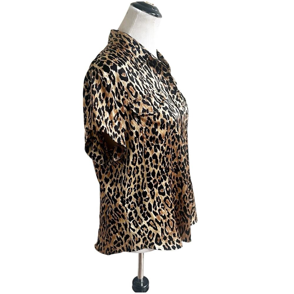 Chico’s Vintage Animal Print Short Sleeve Button Down Blouse Collared Size Med - Picture 4 of 7